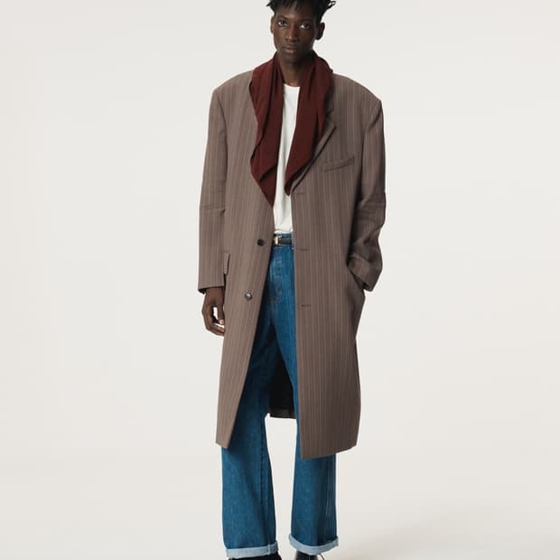 렉토 25FW 슬리브 크리즈 스트라이프 싱글 코트 세피아