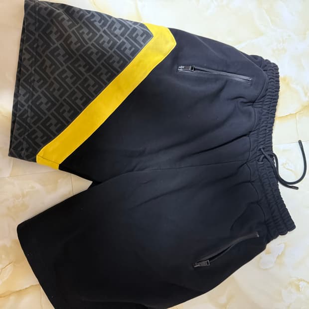 펜디 다이고널 저지 버뮤다 팬츠