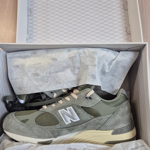 뉴발란스991v1 290사이즈