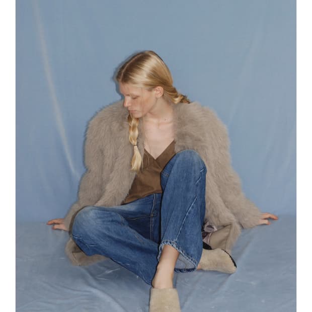 포에토 퍼자켓 새상품 Fluffin fur jacket grey