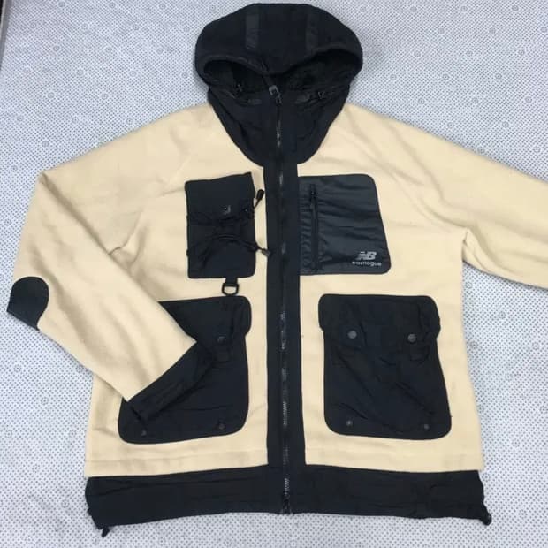 뉴발란스 이스트로그 후리스 자텟