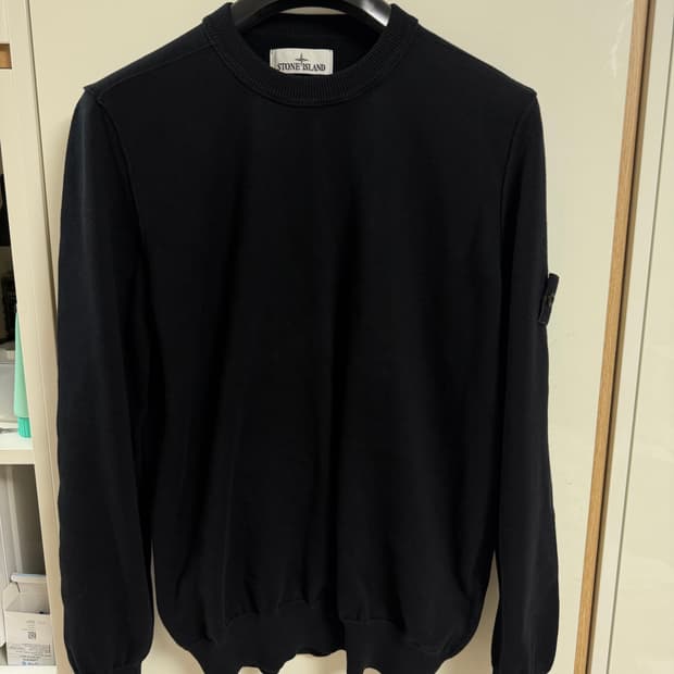 24년식 백화점판 새상품급 스톤아일랜드 울니트 블랙 M