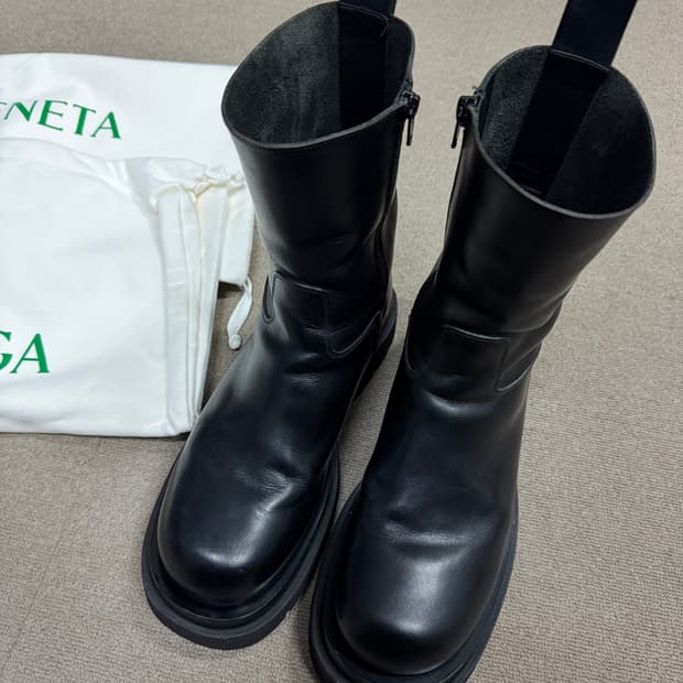 보테가베네타 러그부츠블랙 41(지퍼형)