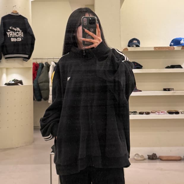 아디다스 부클 박시핏 블랙 트랙 자켓 U924