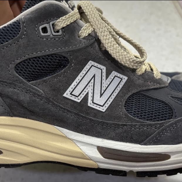 뉴발란스 991v2 메이드 인 UK 다크 굴 그레이