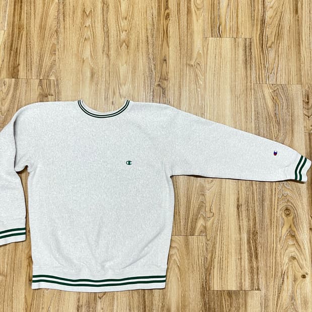 챔피언 리버스위브 스웻셔츠