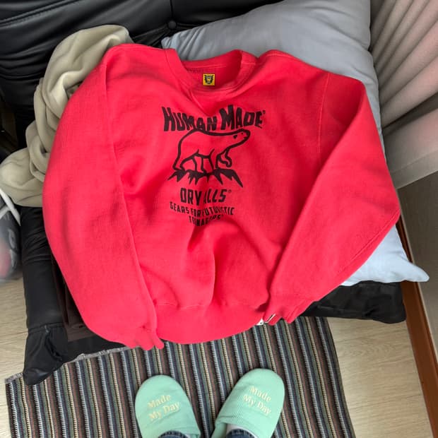 휴먼메이드 북극곰 맨투맨