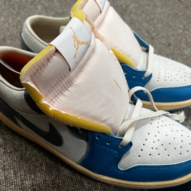 나이키 에어 조던1 로우 SE 도쿄 265