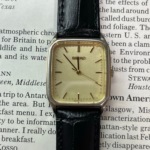 빈티지 세이코 탱크 텍스처 다이얼 쿼츠