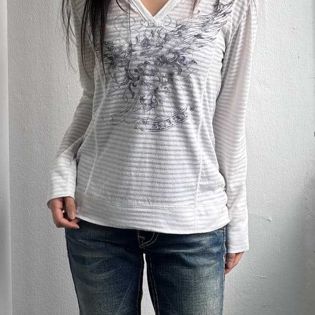 Vintage GV2 Graphic White Hood