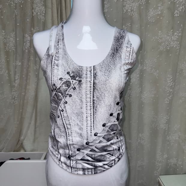 Nache laceup halter neck sleeveless 