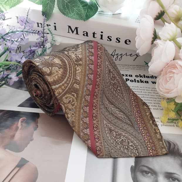 치레리오 실크 브라운 페이즐리 패턴 넥타이 9.4cm A+등급 K1304