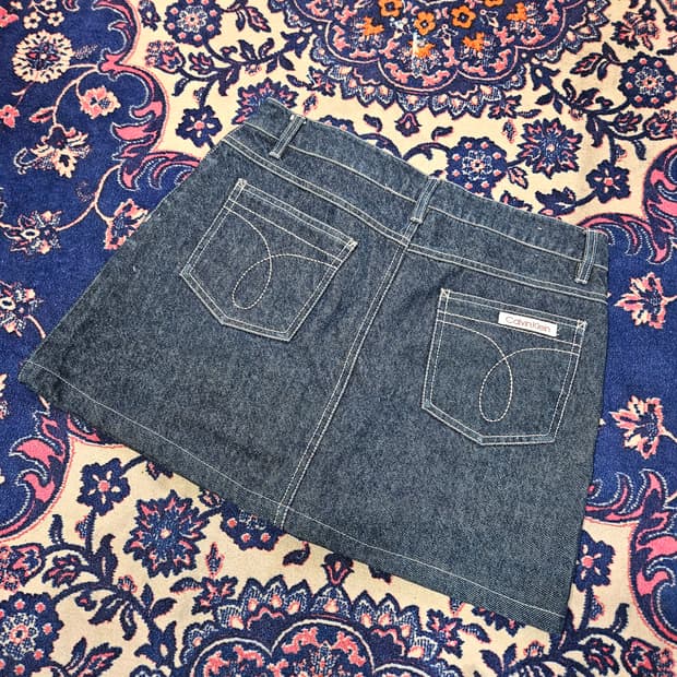 켈빈클라인 y2k 포켓 패치드 데님 미니스커트 28