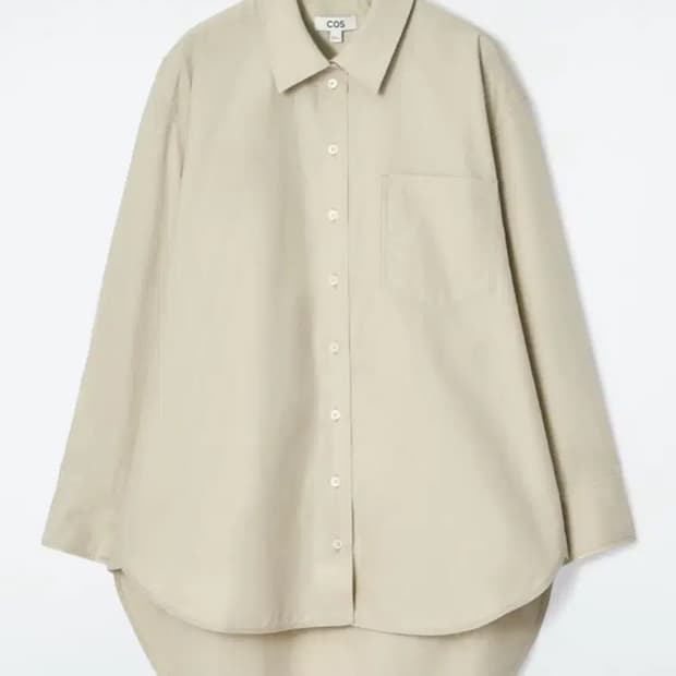 코스 오버사이즈 커브드 헴 긴팔 셔츠 32