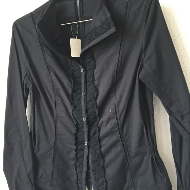 Line detail shirt