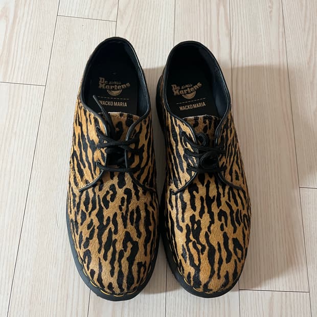 와코마리아 닥터마틴 11(290)