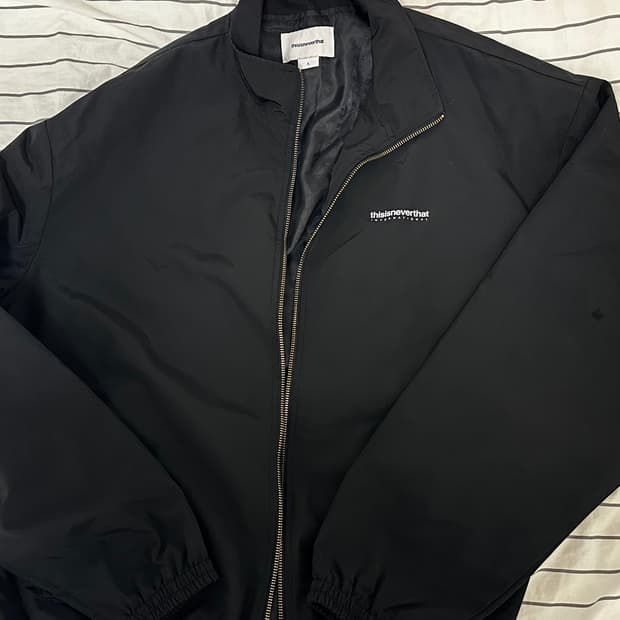디스이즈네버댓 바람막이 아우터