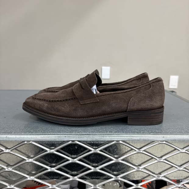 손신발 스웨이드 페니 로퍼 270