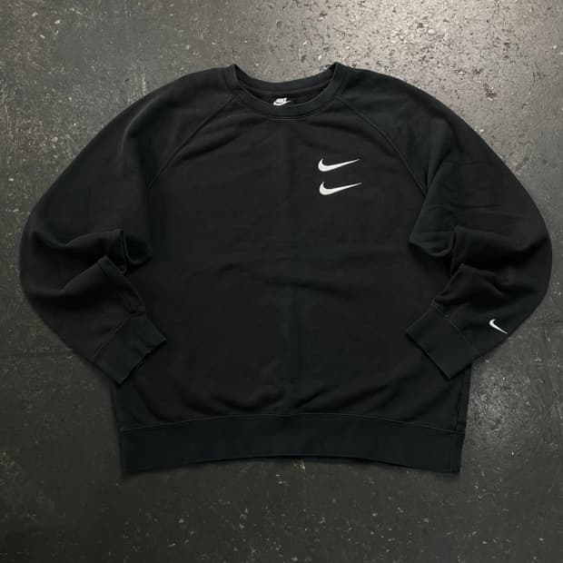 105 나이키 더블 스우시 맨투맨