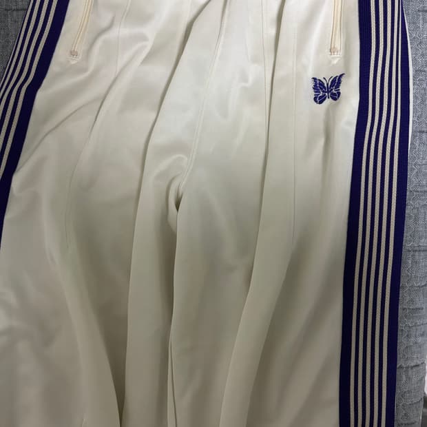 [XS]니들스 폴리 스무스 HD 아이스 화이트