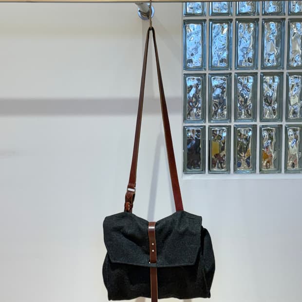 90’s 요지야마모토 y’s wool felt messenger bag