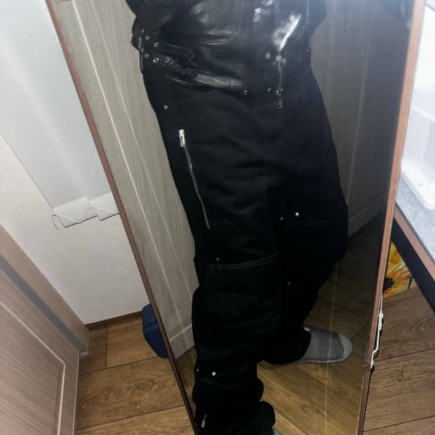 FAR FROM WHAT 패널 카고 팬츠 (초기 드롭 M)