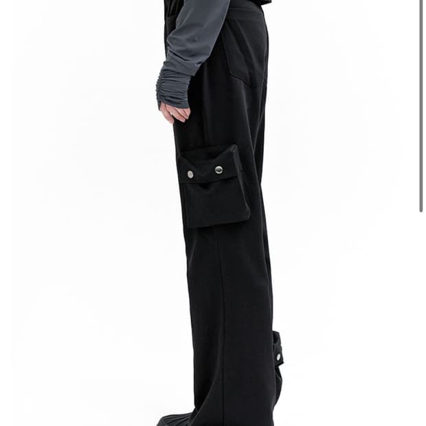 LEEY 멀티 포켓 부츠컷 팬츠 블랙