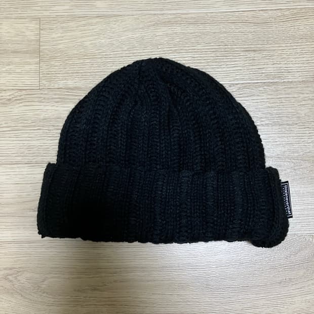 Low Gauge Ribbed Beanie