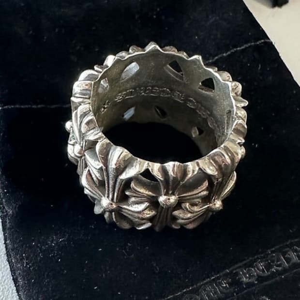 세메터리링 us7~ 9 사이즈 구합니다.