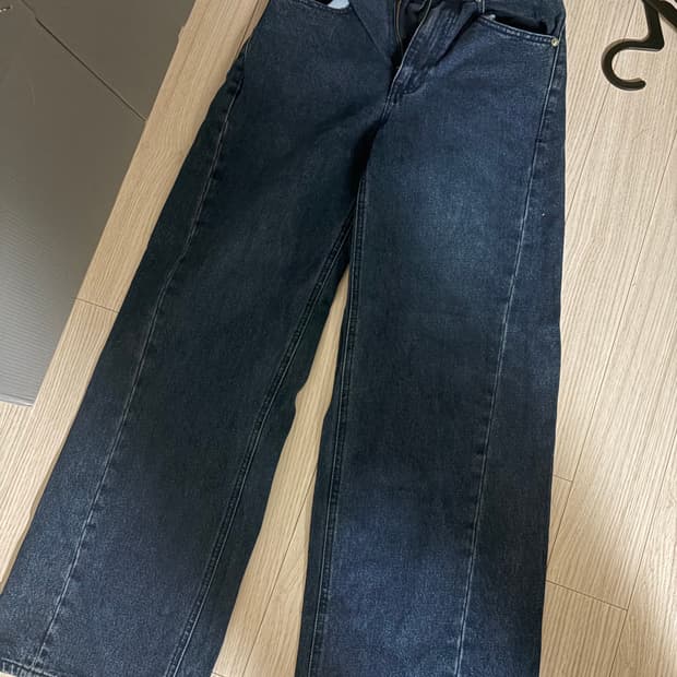 구호플러스 Line Point Semi Wide Denim Pants