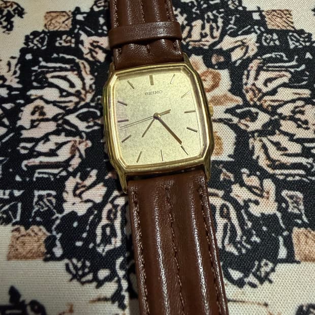 SEIKO 빈티지 쿼츠 시계