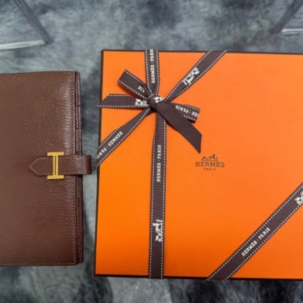 에르메스 베안 엘리게이터 골드버클 브라운 장지갑