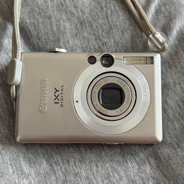 Canon ixy 70 (A급) 작례 O