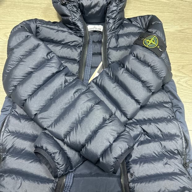 스톤아일랜드 경량패딩