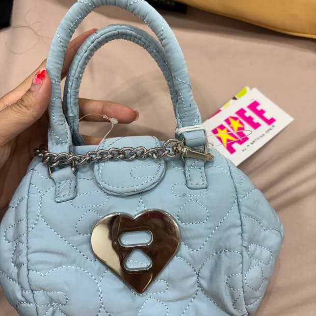 베이프 에이프 퀼티드 미니백 블루