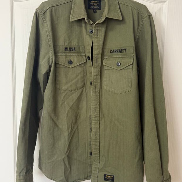 칼하트 wip 밀리터리 셔츠 s사이즈