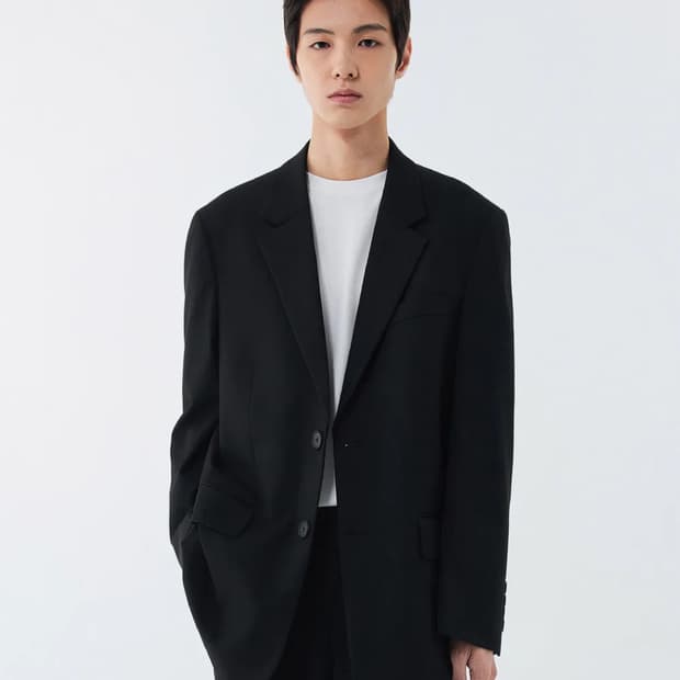 무신사 스탠다드 대디 숄더 오버사이즈 블레이저 xl