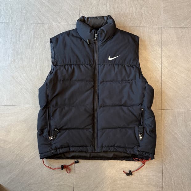 나이키 acg 블랙 다운 패딩 조끼 자켓