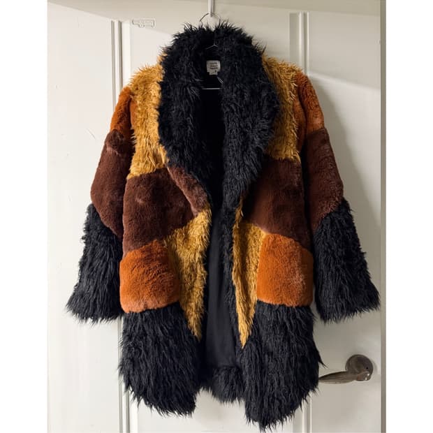 일본빈티지 Heavy Hearts Faux Fur Coat 퍼 자켓