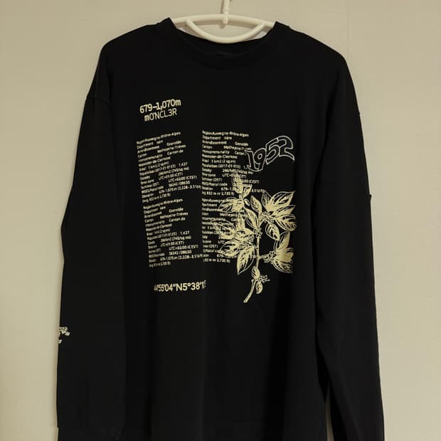 몽클레어 genius 1952 롱슬리브