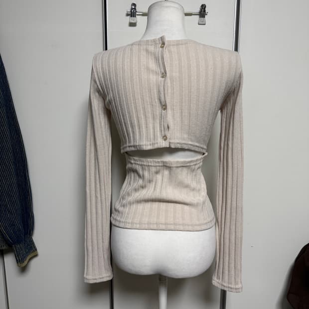 백트임 골지티셔츠