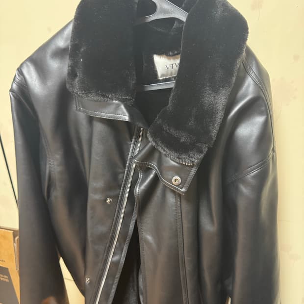 브이투 가죽자켓 무스탕 L