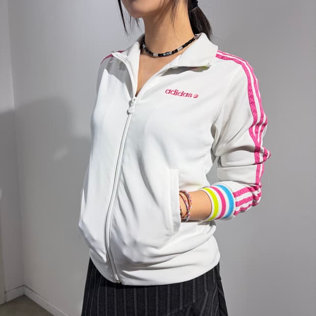 아디다스 딸기 도트 화이트 져지