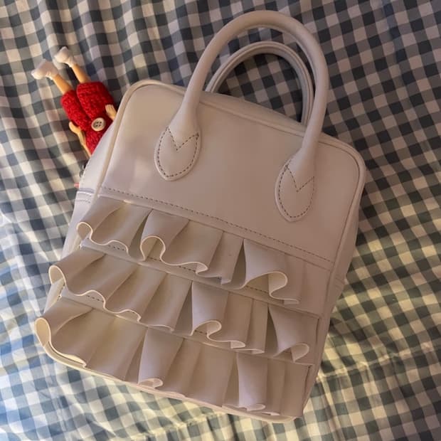 꼼데가르송 화이트 프릴백