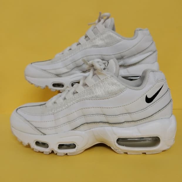 여성 나이키 에어맥스 95 흰검 운동화 (235)