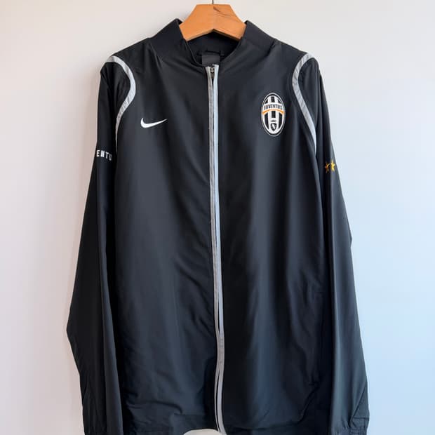 [판매] 나이키 x 유벤투스 빈티지 트레이닝 웜업 자켓
