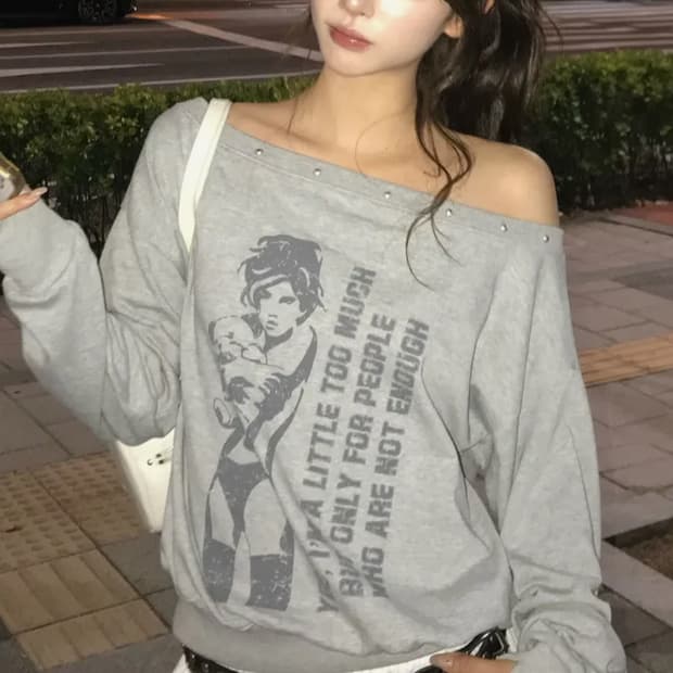 러브이즈트루 원숄더 맨투맨 그레이