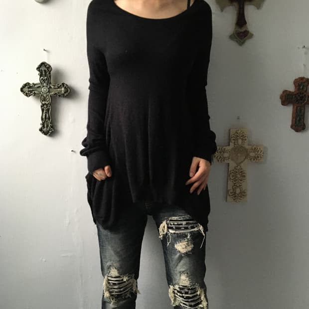 Unbalanced woolen knit