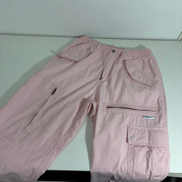 S-M 디스이즈네버댓 디네댓 레귤러핏 연분홍 유틸리티 카고팬츠
