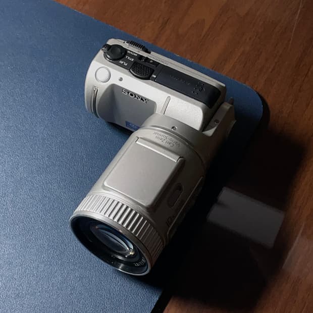 소니 사이버샷 dsc-f505 디지털카메라